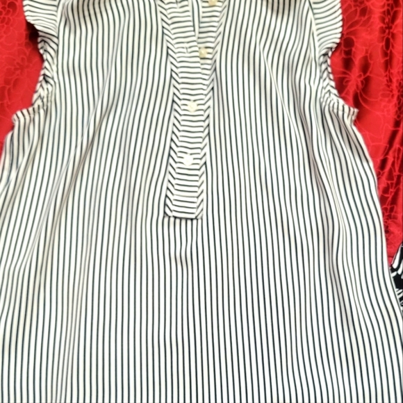 Tops - Picture 5 of 6